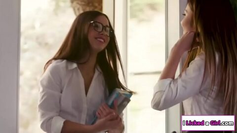 Adria Rae scissoring with her lesbian classmate