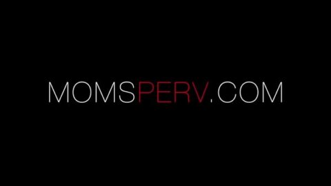 OIL MASSAGE for step MOM by