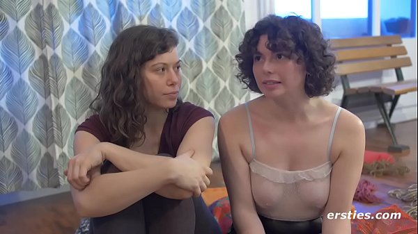 These Lesbians Like to Tie Each Other Up