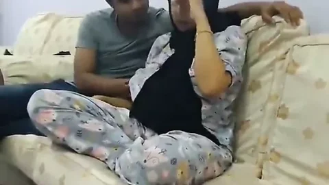 BANGLADESHI RANDI THREESOME FUCKING – 6 CLIPS