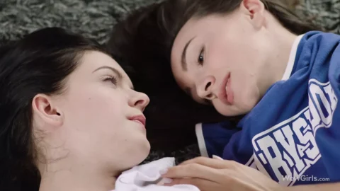 WOWGIRLS – Hotties Pleasing each other the way it should be