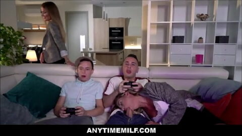 Free Use Identical Twins MILF Step Mom’s Anytime Fucking For Lucky ‘s