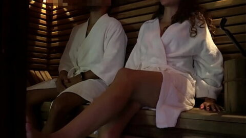 I fuck a stranger in the sauna on Valentine’s Day Accidental CREAMPIE