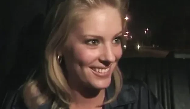 Gorgeous cutie likes it when she spreads her legs and gets her pink cunt licked