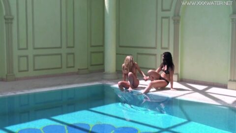 Lindsey Cruz and Jessica Lincoln enjoy each others bodies