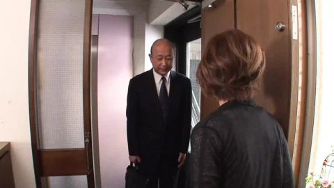 Japanese housewife banged by her husband and his friends!