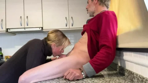 BLOWJOB IN THE KITCHEN, CUM IN MOUTH ( by WILDSPAINCOUPLE )