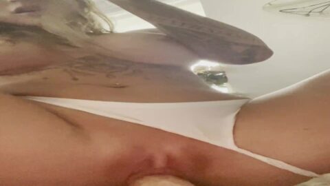 Huge boob girl Fuxk a massive dildo