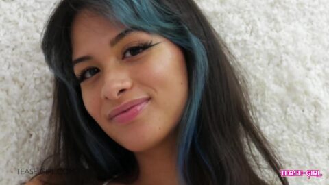 Wow this New Teen girl is super sexy and pleases