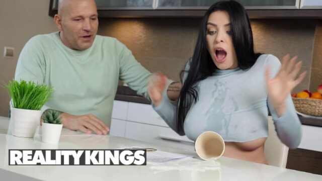 REALITY KINGS – Lucky Landlord Loves Motorboating & Tittyfucking Kira Queen’s Amazing Tits