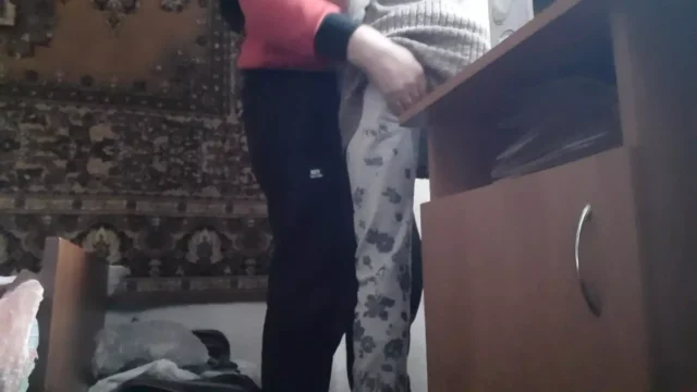 My neighbor and I are hiding from our parents at the table to cum quickly – Lesbian illusion