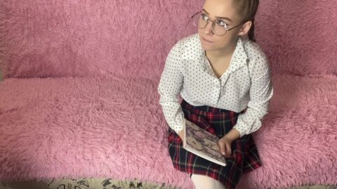 Daddy discipline me for the bad grades