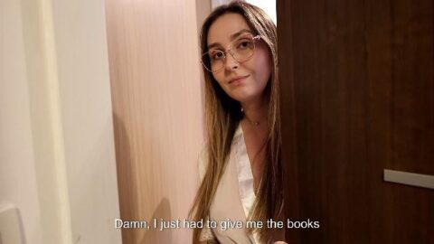 Best Friend’s Mom: Textbooks and Sudden Passion