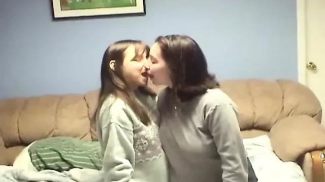Homemade sex – mature and housewife MILF