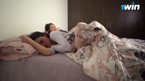 I’m having a horrible day but my friend’s wife gives me a hard lesbian cumshot