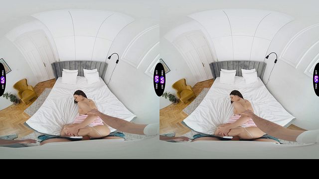 Striptease show that leads to a crazy fuck – TmwVRnet
