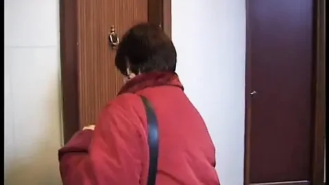 Huge mature gets off with her friend