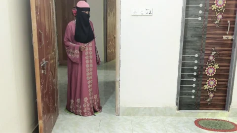 I Fuck my step-sis for letting her play video games Desi xxx with bangla voice