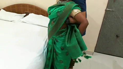 Beautiful Simran Bhabhi Hardcore Hot Blowjobs and Sex Video in Saree