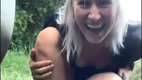 Blonde Pees in the Doggy Positinal