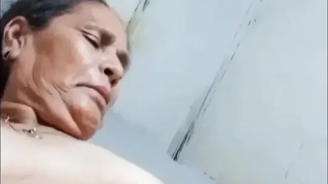 Hot Granny!
