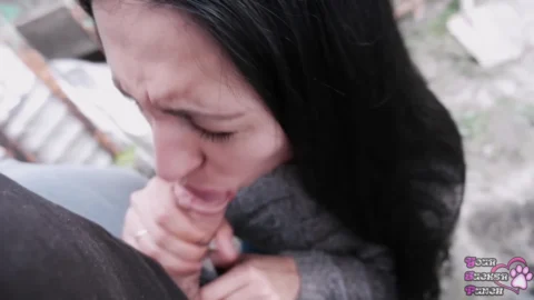 Shocked by cum in mouth! Outdoor blowjob and swallow cum