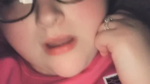 BBW White Wife’s Wet Squirting Pussy