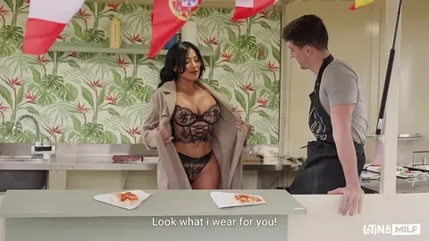 Latina in Lingerie Receives Oral in Food Truck