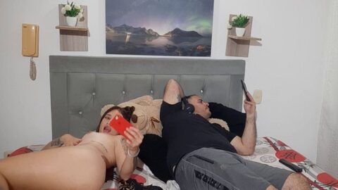 HOT LATINAS MASTURBATE AND SCISSOR