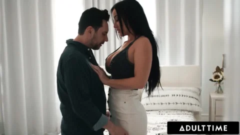 ADULT TIME – Busty MILF Jennifer White Thanks Her Roommate With Raw Passionate Riding & Doggystyle