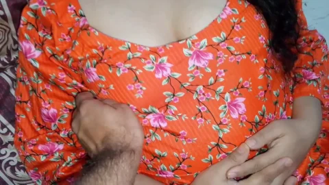 Desi bhabhi is ready every morning to service your cock