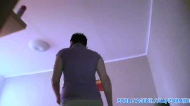 PublicAgent Mature masseuse gives a happy ending
