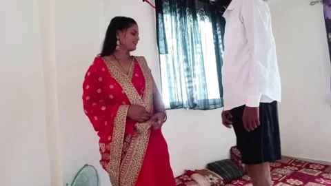 The electrical shop owner came to Riya Bhabhi’s house to put a bulb when Riya Bhabhi grabbed his penis and started sucking it and did it
