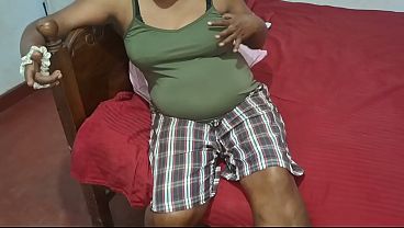 Pretty MILF SHOW Her Petite Body