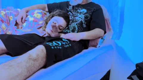Stepdaughter Ends up Giving a Blowjob Until Her Mouth Is Full of Cum.