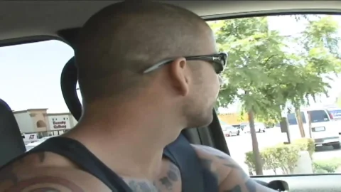 Tattooed MILF with amazing body loves dogy style fucking