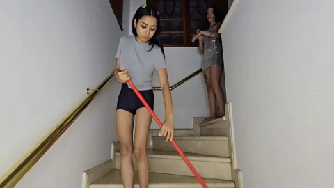 Lesbian Pee Swallow Top Girls and Sealed Mouth Pissing Super Skinny Girl