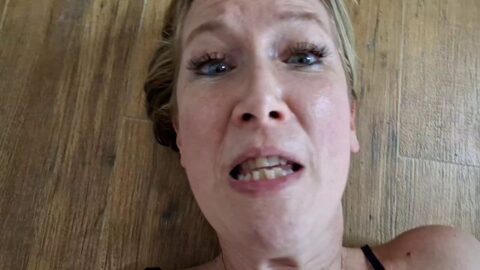 MIL Accidental Flash Turns Into Deep Tissue Massage Sex With SIL