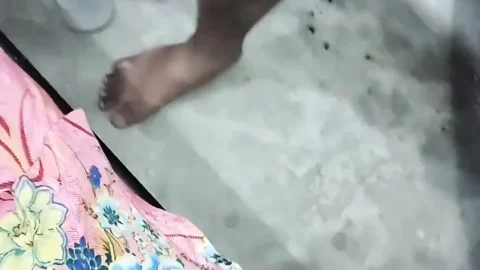 Punjabi Married Bhabhi Cheating with Young Neighbour.gave Birthday Gift.