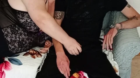 A Neighbor Gives a Deep and High-quality Blowjob Before My Cumshot in Her Mouth