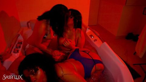 Got together with my girls to suck some cock in the Jacuzzi! – feat. Selena Vega, Diana Marquez and William Vega
