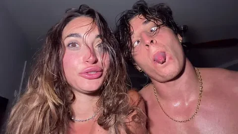 Una Puttana ITALIANA Railed By a BULL &lpar; CREAMPIE &rpar;